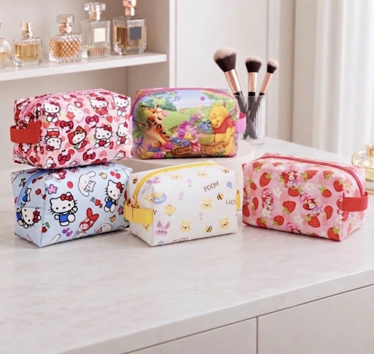 Cute Spacious Cosmetic Bas