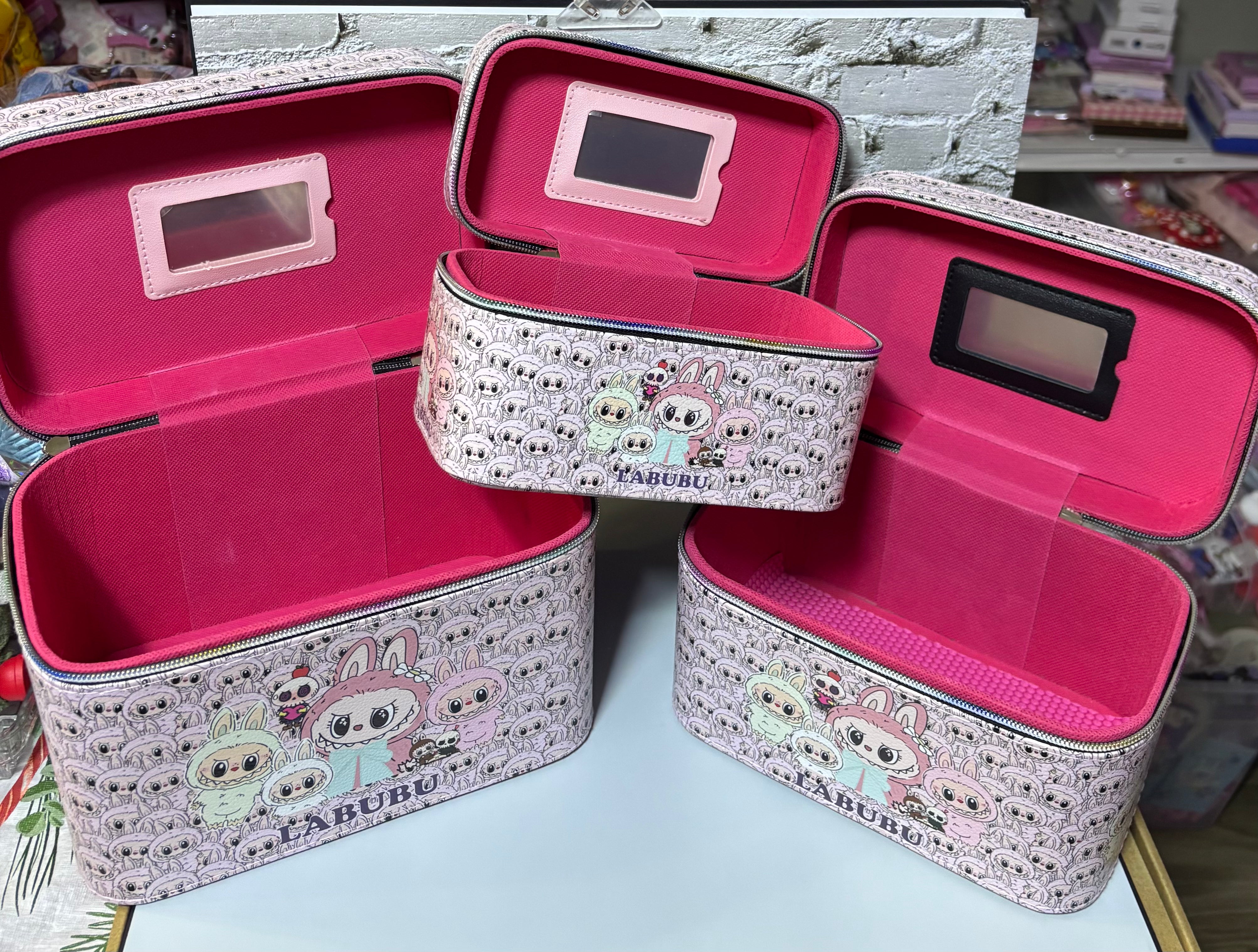 3 Pieces Travel Cosmetic Bags with Mirrors