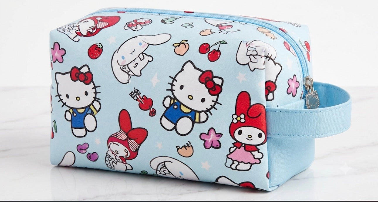 Cute Spacious Cosmetic Bas
