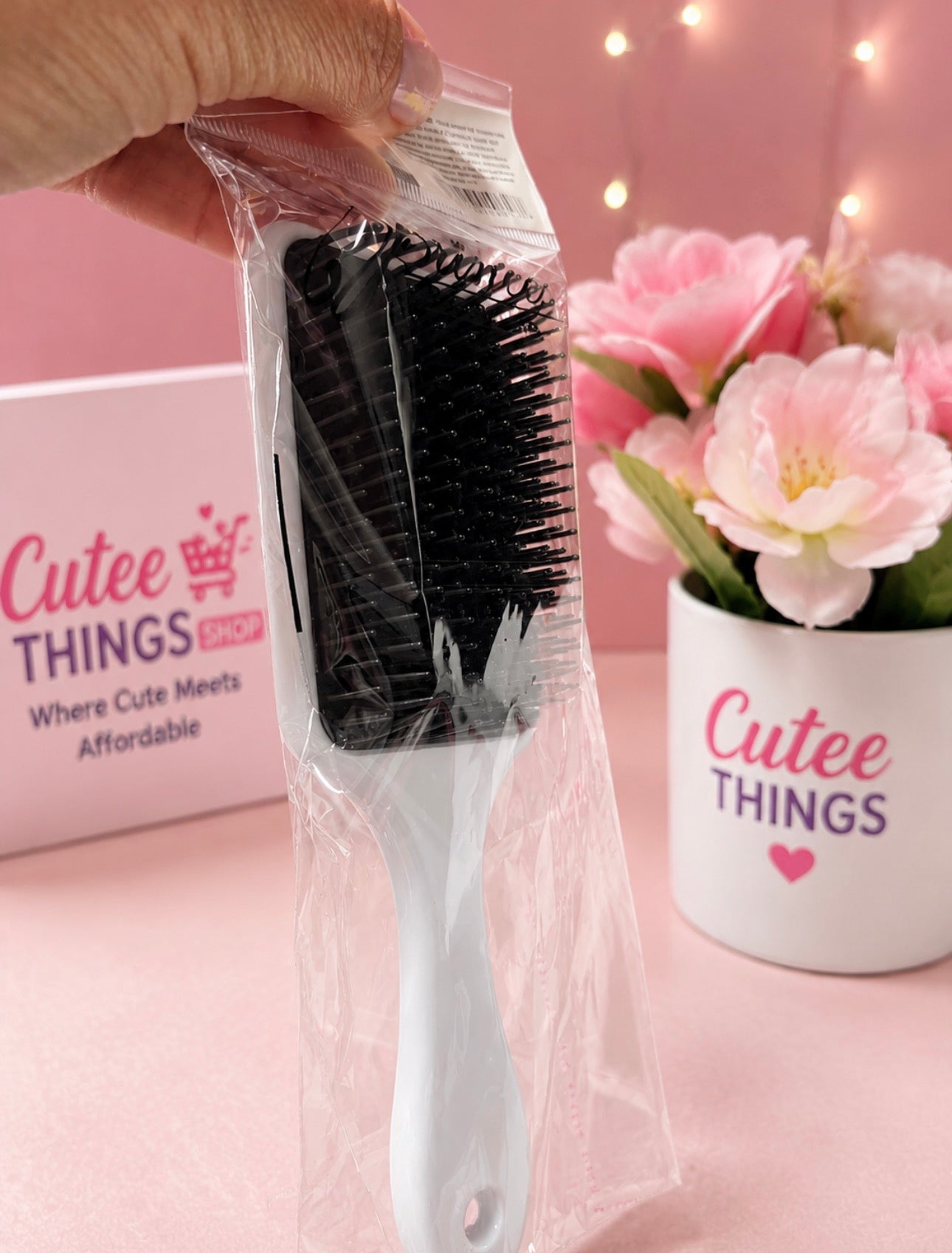 Stylish Paddle Hairbrush (6 Pieces)